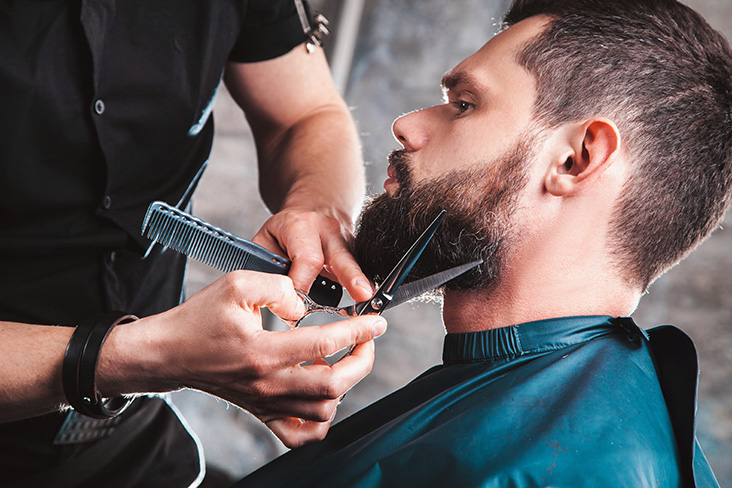 Beard trim and shave service for men